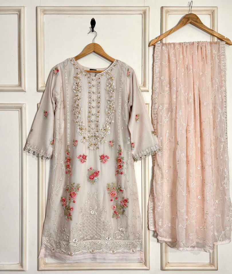 AGHA NOOR Stitched 2 Piece Party Wear Chiffon Replica - Image 5
