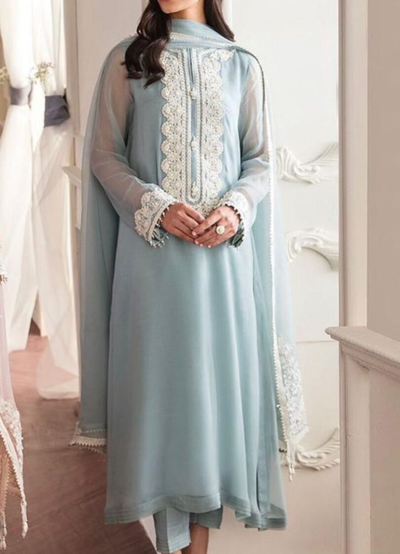 Baroque Chiffon Stitched Collection 2024 - Image 3