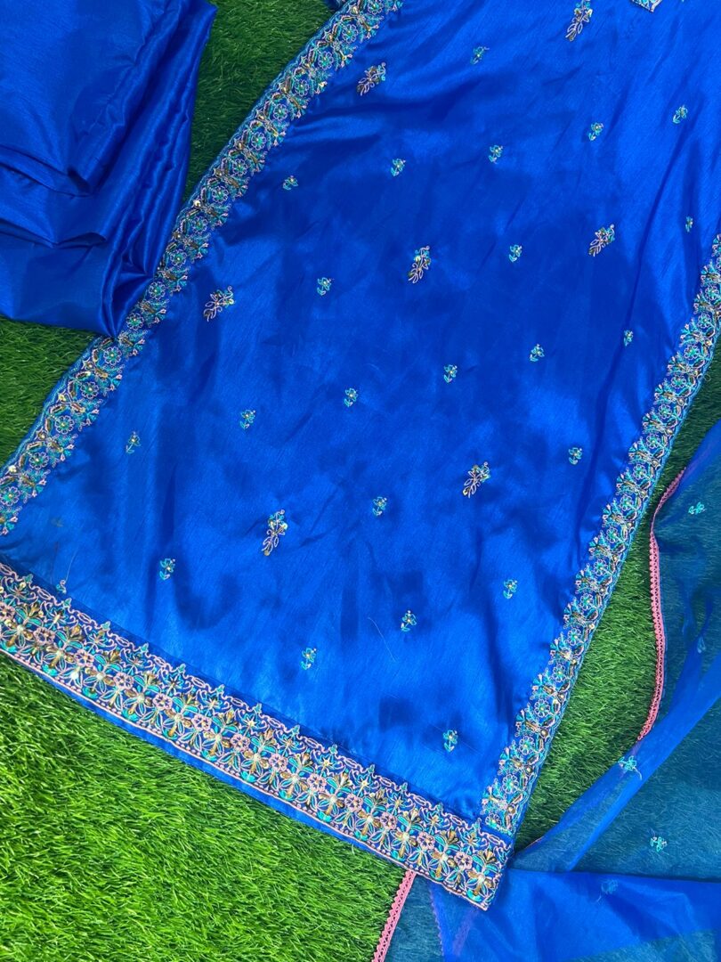 Luxury Pret: Royal Blue Embroidered with Heavy Handwork - Image 3